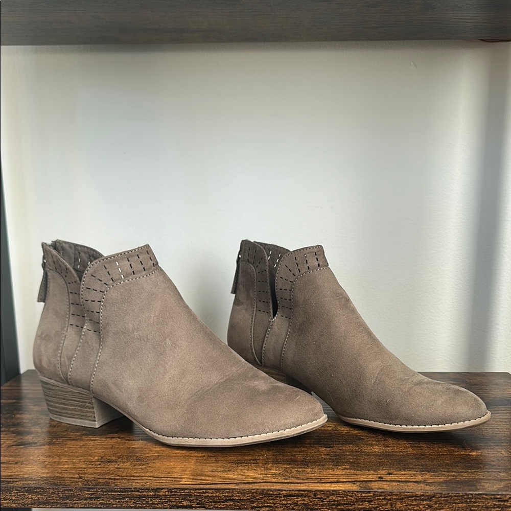 Women's Taupe Ankle Boots